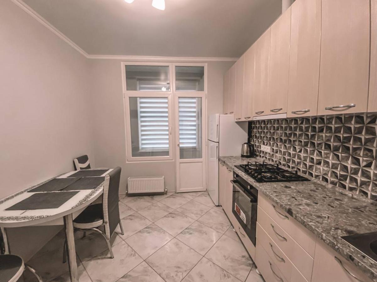 Magic Central Flat Chisinau Ngoại thất bức ảnh